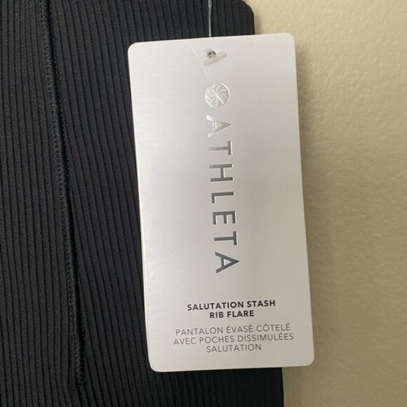 NWT-Athleta Salutation Stash Black Ribbed Flare Size Medium - Picture 5 of 6